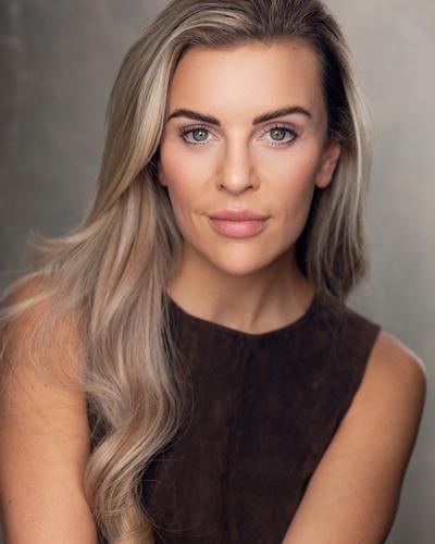 Alexandra Robinson 